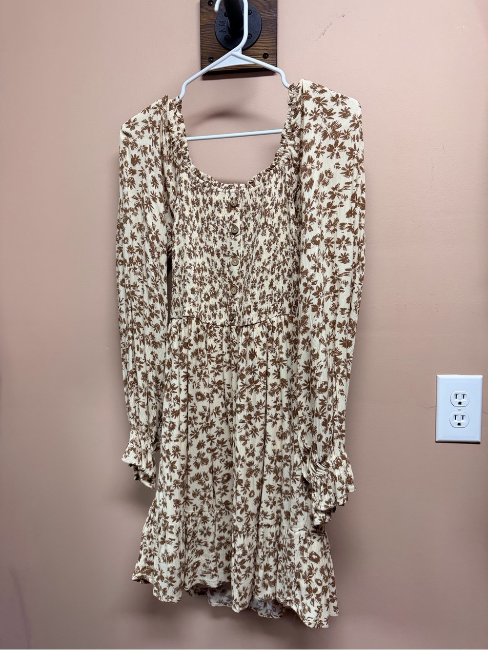 Promesa Cream Floral Square-Neck Long Sleeve Dress